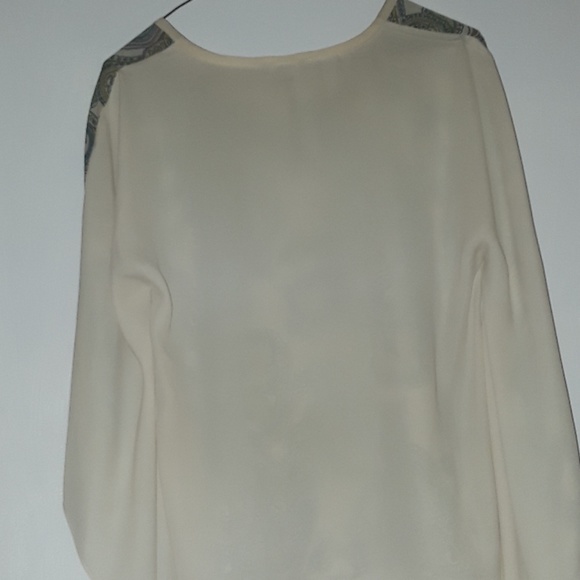 Top - Picture 2 of 5